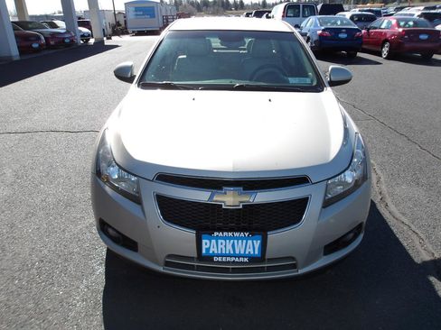 Used 2014 Chevrolet Cruze Diesel FWD image 8