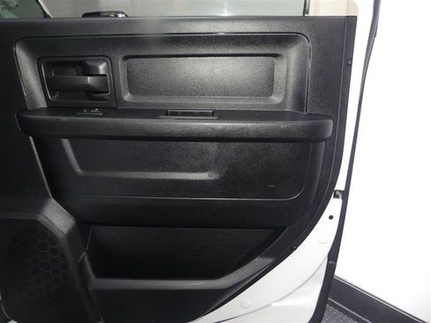 Used 2017 RAM 2500 Tradesman w/ Chrome Appearance Group AWD/4WD image 23