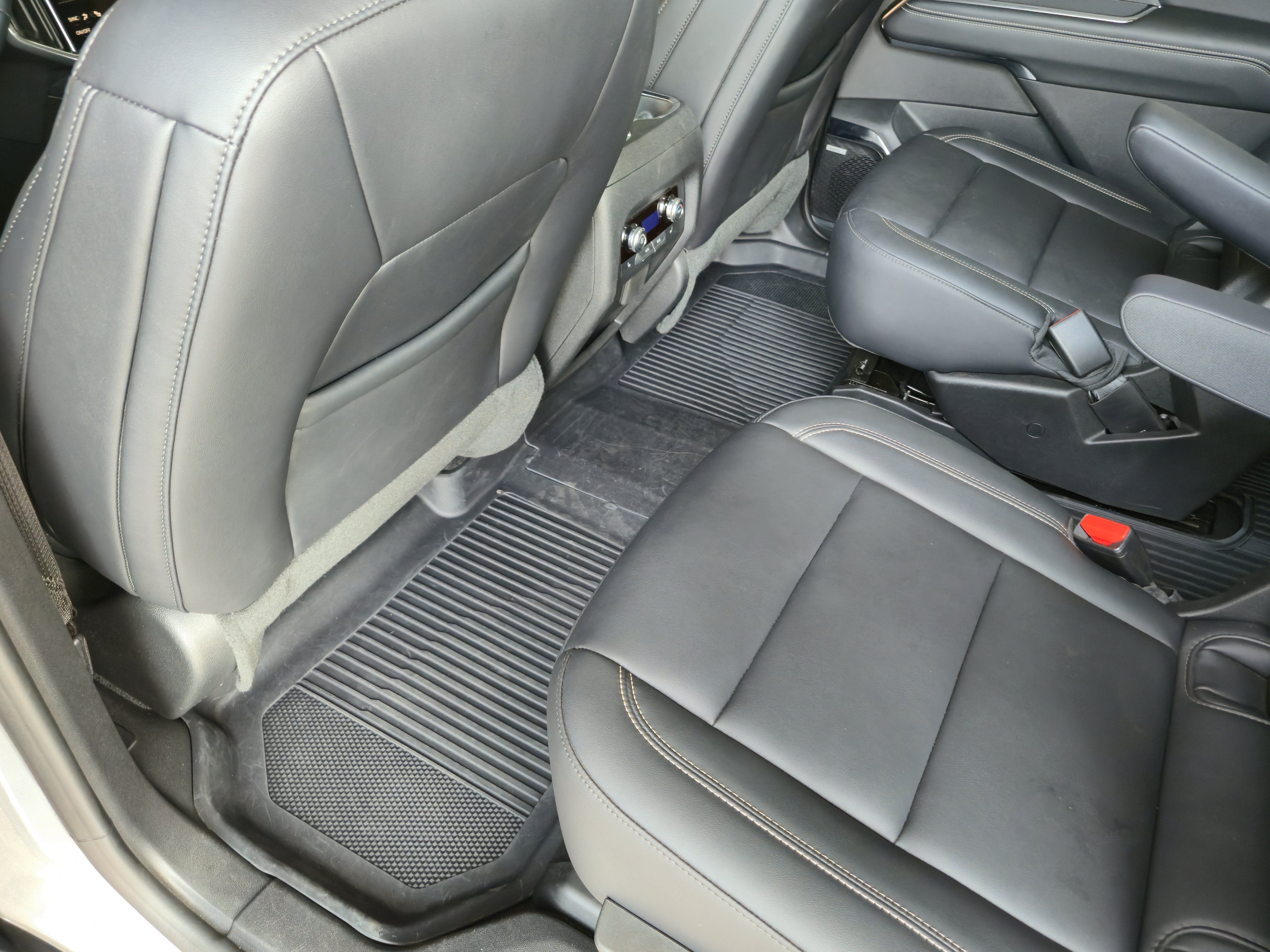Used 2026 GMC Acadia Elevation w/ Black Edition FWD image 50