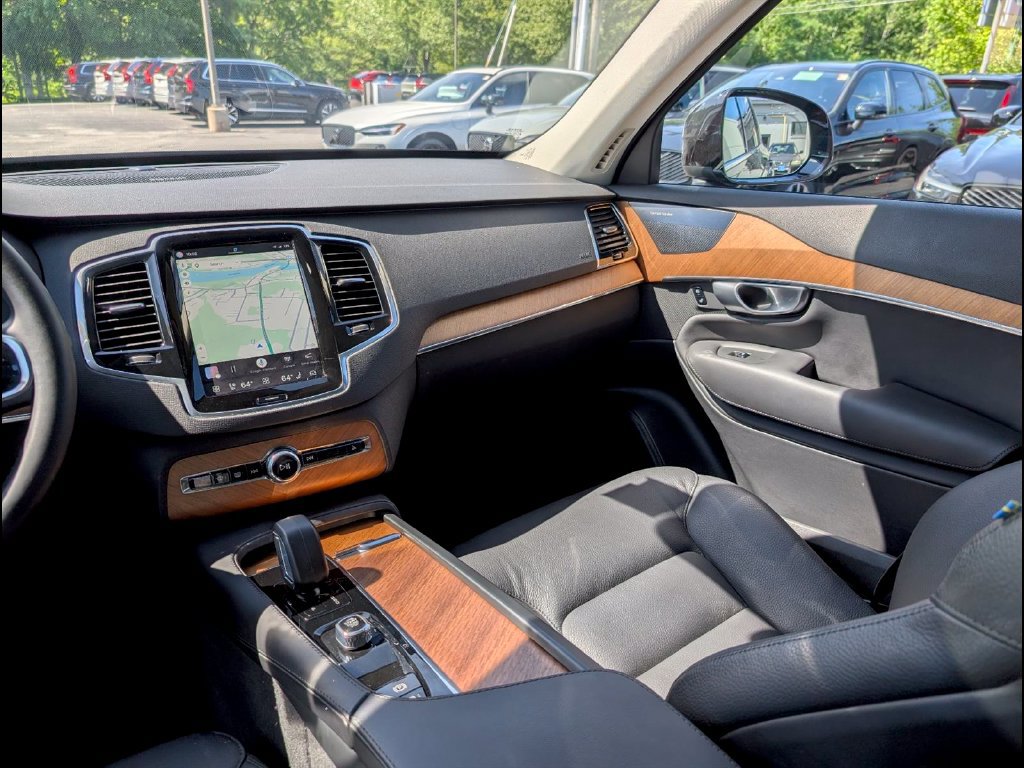 Certified 2024 Volvo XC90 B6 Plus w/ Protection Package AWD/4WD image 12