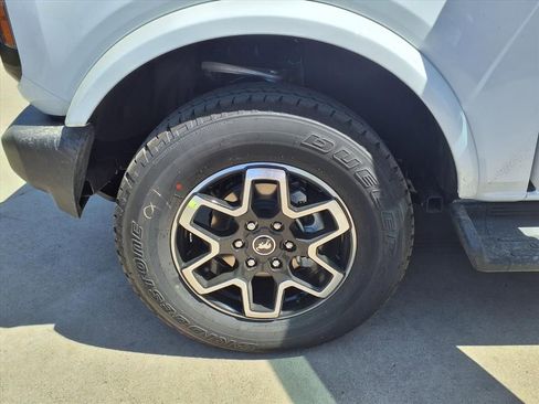 New 2026 Ford Bronco Outer Banks image 23