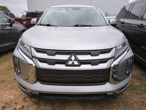 Used 2024 Mitsubishi Outlander Sport ES image 2