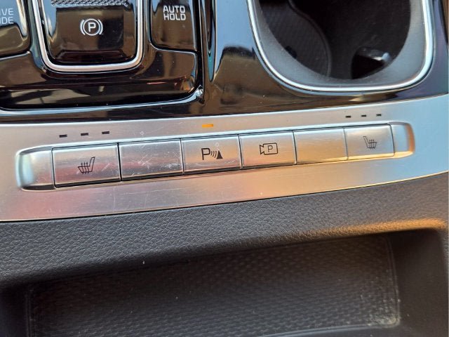 Used 2024 Kia Carnival EX FWD image 28