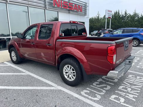 Used 2020 Nissan Frontier SV AWD/4WD image 5
