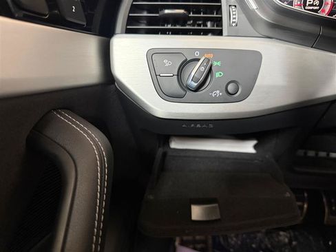 Used 2022 Audi A4 2.0T Premium Plus AWD/4WD image 35