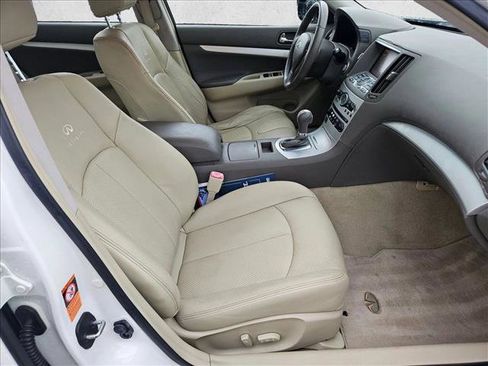 Used 2009 INFINITI G37 Journey RWD image 19