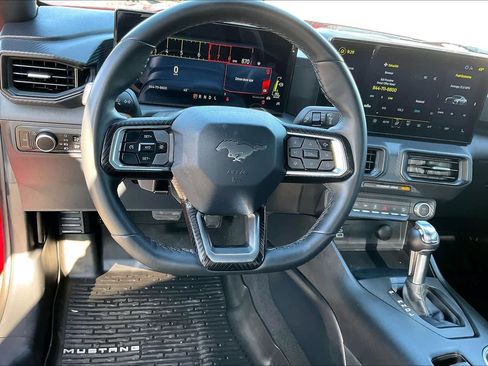 Used 2024 Ford Mustang Coupe image 6