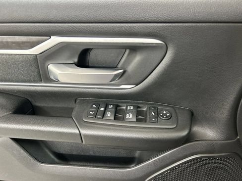 Used 2022 RAM 1500 Big Horn AWD/4WD image 11