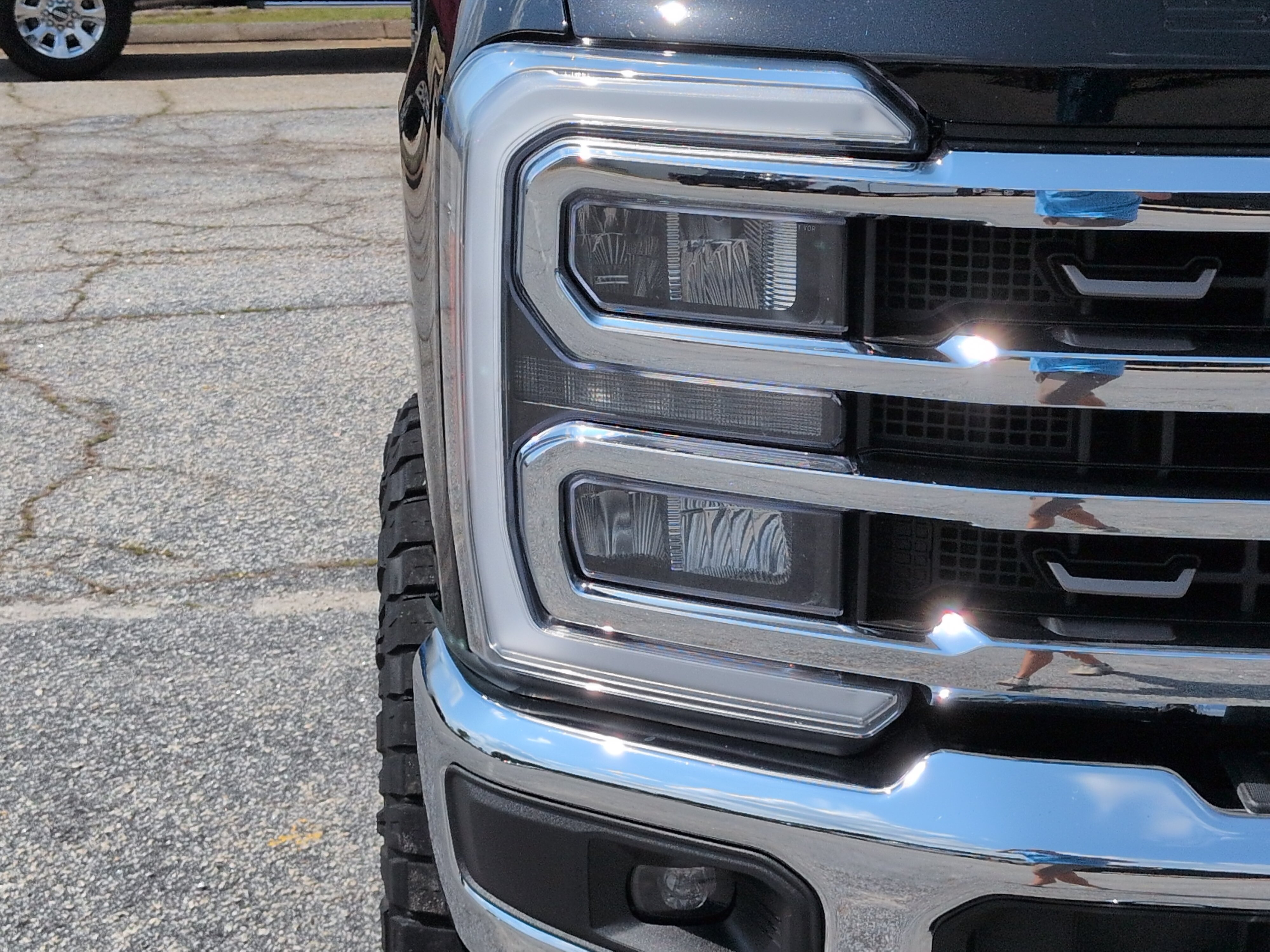 Used 2023 Ford F250 King Ranch w/ Chrome Package AWD/4WD image 8