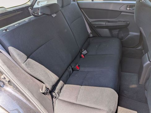 Used 2013 Subaru Impreza 2.0i Premium w/ All-Weather Pkg AWD/4WD image 29