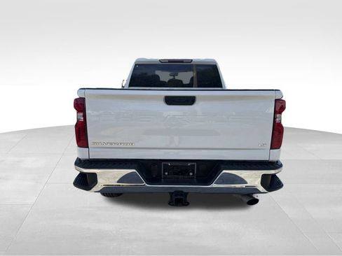 Used 2024 Chevrolet Silverado 2500 LT image 6