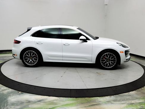 Used 2015 Porsche Macan Turbo AWD/4WD image 4