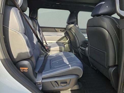 New 2026 INFINITI QX80 4WD image 68