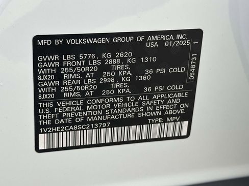 Certified 2025 Volkswagen Atlas Cross Sport SE w/ Black Wheel Package image 25