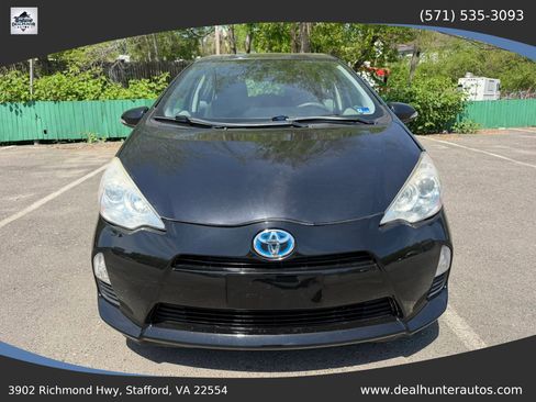 Used 2014 Toyota Prius C Two FWD image 2