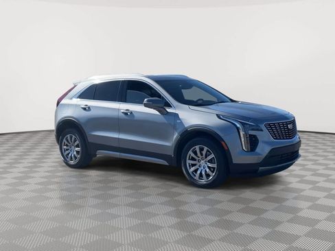 Certified 2023 Cadillac XT4 Premium Luxury w/ Cold Weather Package image 2