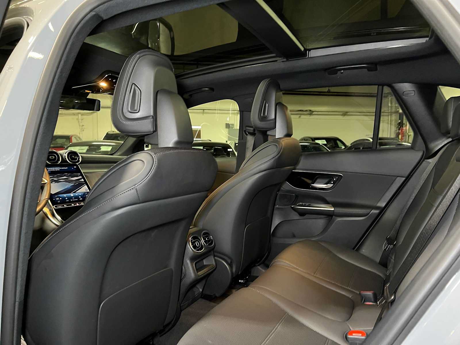 Used 2026 Mercedes-Benz GLC 300 4MATIC image 19