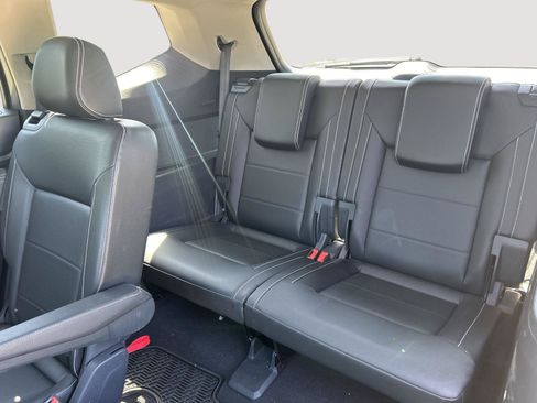 Certified 2023 Volkswagen Atlas SE w/ Panoramic Sunroof Package AWD/4WD image 13