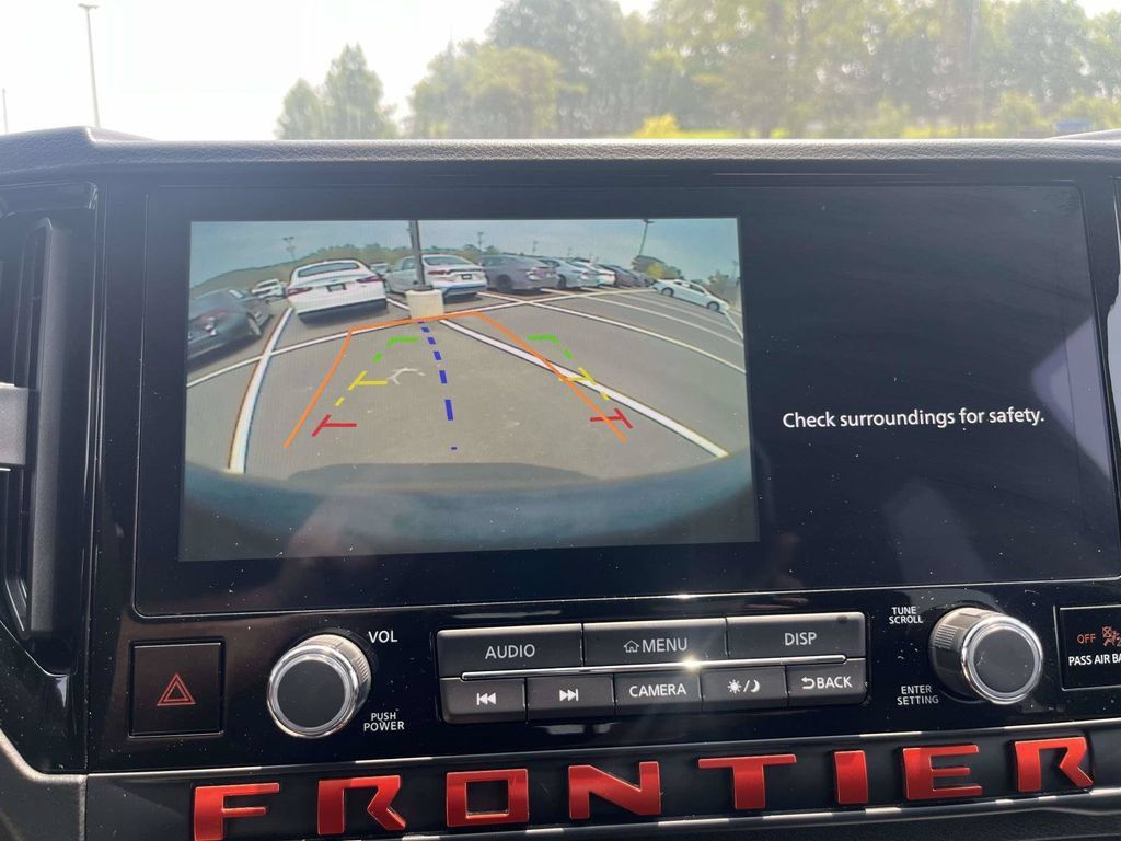 Used 2026 Nissan Frontier PRO-4X AWD/4WD image 21