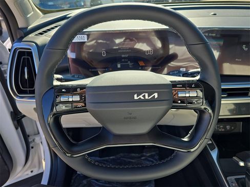 New 2026 Kia Sorento S image 32
