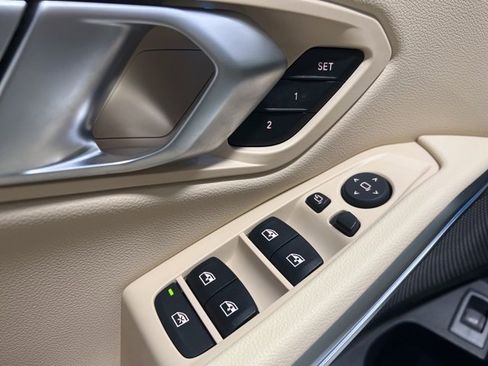 Used 2023 BMW 330i xDrive 330i xDrive w/ Driving Assistance Package image 21