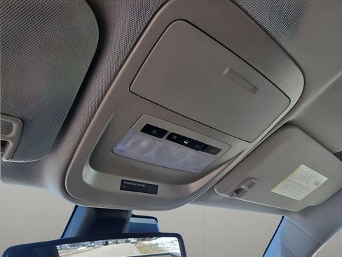 Used 2022 Chevrolet Colorado LT w/ Fleet Safety Package image 22