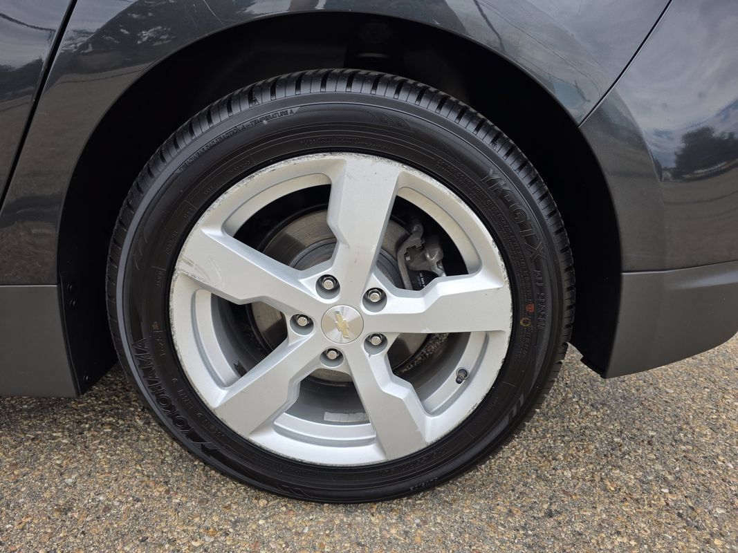 Used 2014 Chevrolet Volt w/ Enhanced Safety Package 1 FWD image 37