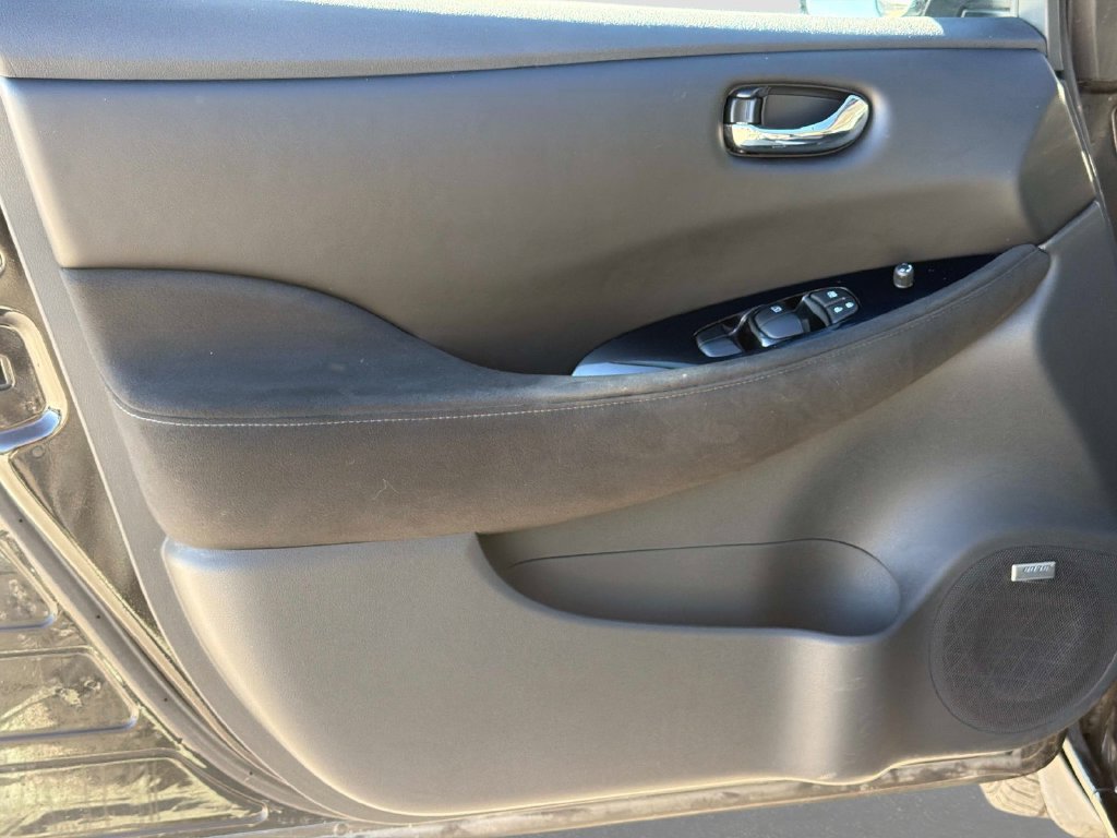 Used 2017 Nissan Leaf SV w/ Premium Package FWD image 19