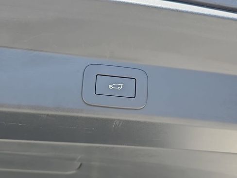 Certified 2025 Land Rover Range Rover Sport S image 13