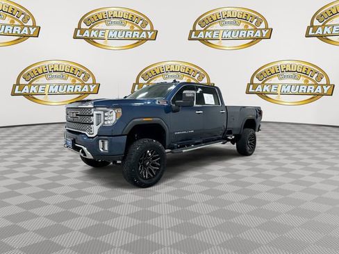 Used 2021 GMC Sierra 3500 Denali w/ Technology Package AWD/4WD image 4