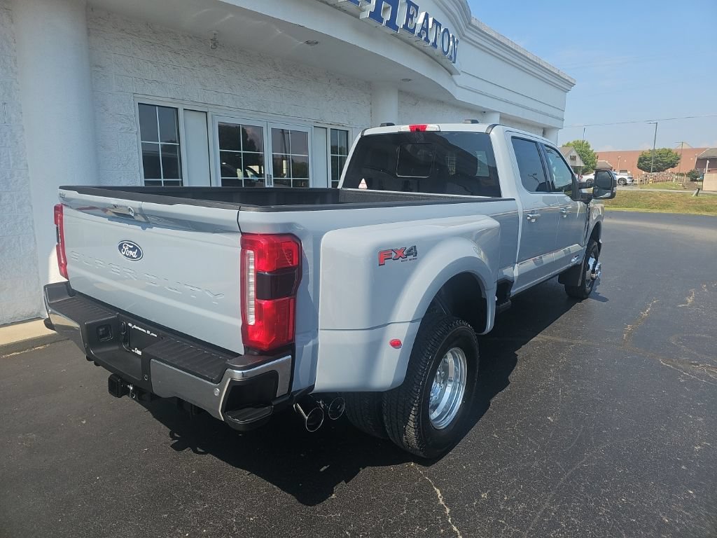 New 2027 Ford F350 Lariat w/ Lariat Ultimate Package AWD/4WD image 4