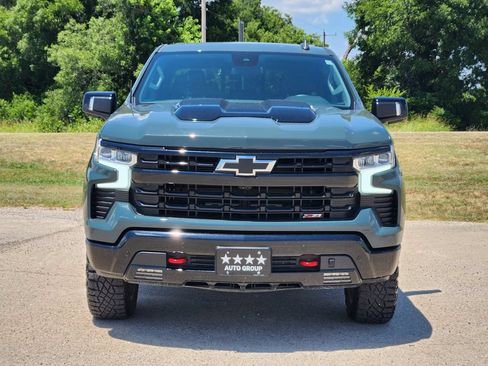 Used 2025 Chevrolet Silverado 1500 LT Trail Boss w/ LT Trail Boss Premium Package AWD/4WD image 2