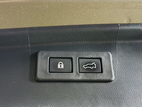 Used 2020 Subaru Outback Limited w/ Popular Package #2 image 28