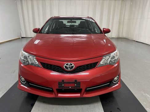 Used 2013 Toyota Camry SE image 3