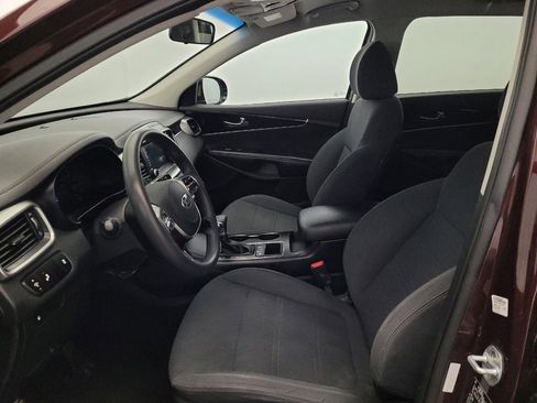 Used 2019 Kia Sorento AWD V6 image 17