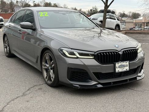 Used 2022 BMW M550i xDrive w/ Dynamic Handling Package image 7