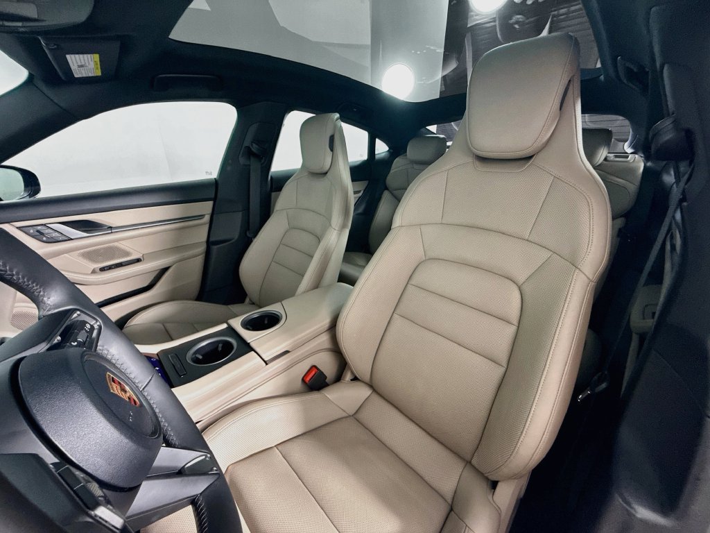 Certified 2025 Porsche Taycan AWD/4WD image 5