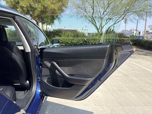 Used 2018 Tesla Model 3 Performance AWD/4WD image 13