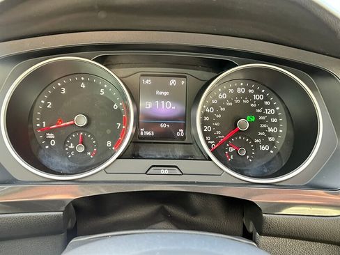 Used 2018 Volkswagen Tiguan SEL image 31