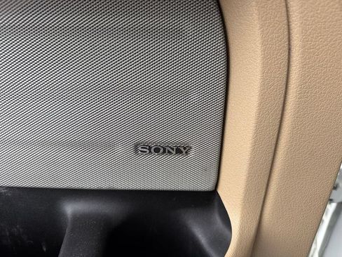 Used 2013 Ford F150 Lariat w/ Luxury Equipment Group AWD/4WD image 12