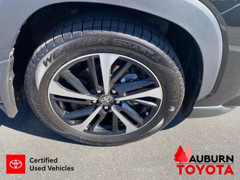 Certified 2023 Toyota Corolla Cross AWD Hybrid w/ Convenience Package image 11
