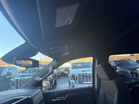 New 2026 GMC Sierra 1500 Elevation image 16