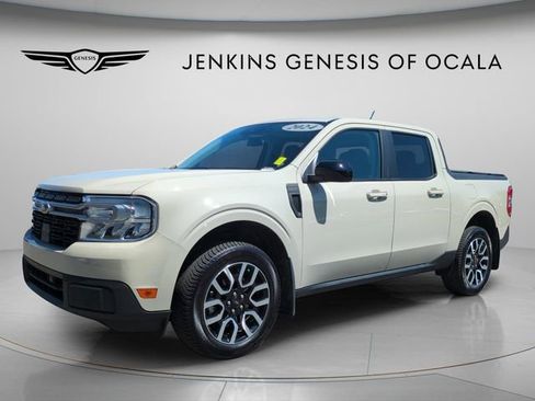 Used 2024 Ford Maverick Lariat FWD image 3