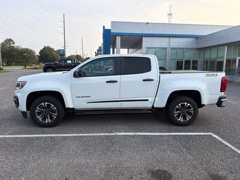 Used 2022 Chevrolet Colorado Z71 w/ Safety Package AWD/4WD image 8