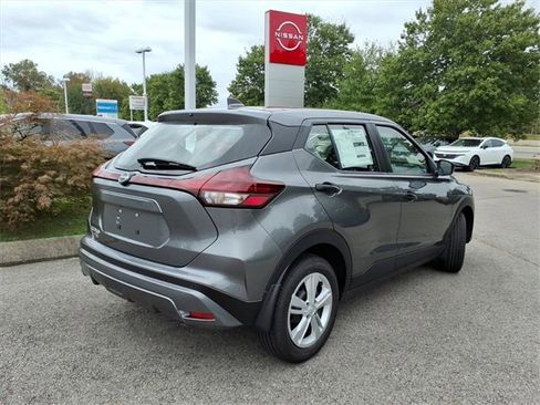 New 2025 Nissan Kicks Play S image 3