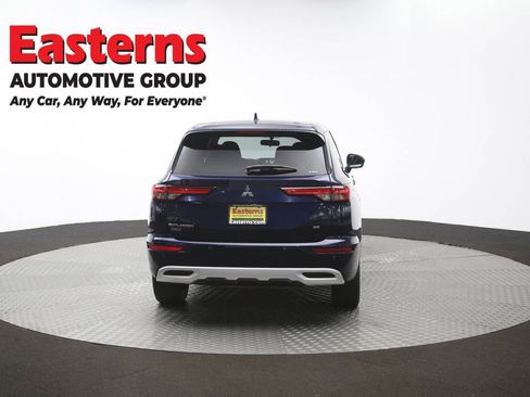 Used 2022 Mitsubishi Outlander SE AWD/4WD image 26