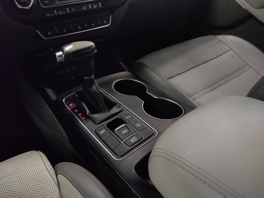 Used 2019 Kia Sorento SX w/ SX Touring Package FWD image 26