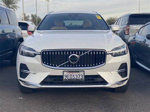 Used 2023 Volvo XC60 B5 Ultimate w/ Protection Package Premier image 2