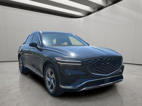 Certified 2026 Genesis GV70 2.5T AWD/4WD image 7
