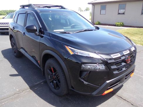 Used 2025 Nissan Rogue SV w/ Rock Creek Premium Package AWD/4WD image 7